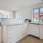 Amazing In With 3 Bedrooms And Wifi Holiday home *