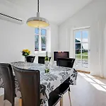 Holiday home Amazing In With 3 Bedrooms And Wifi